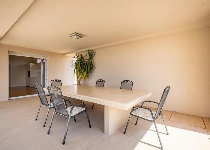 Roko Holiday home Debeljak