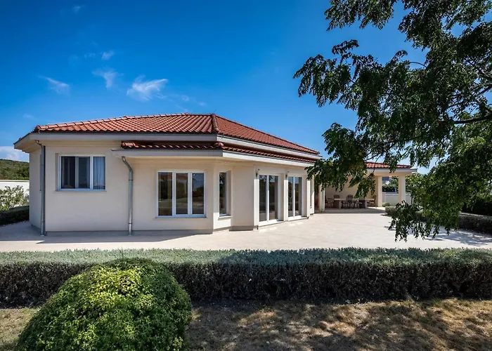 Roko Holiday home Debeljak